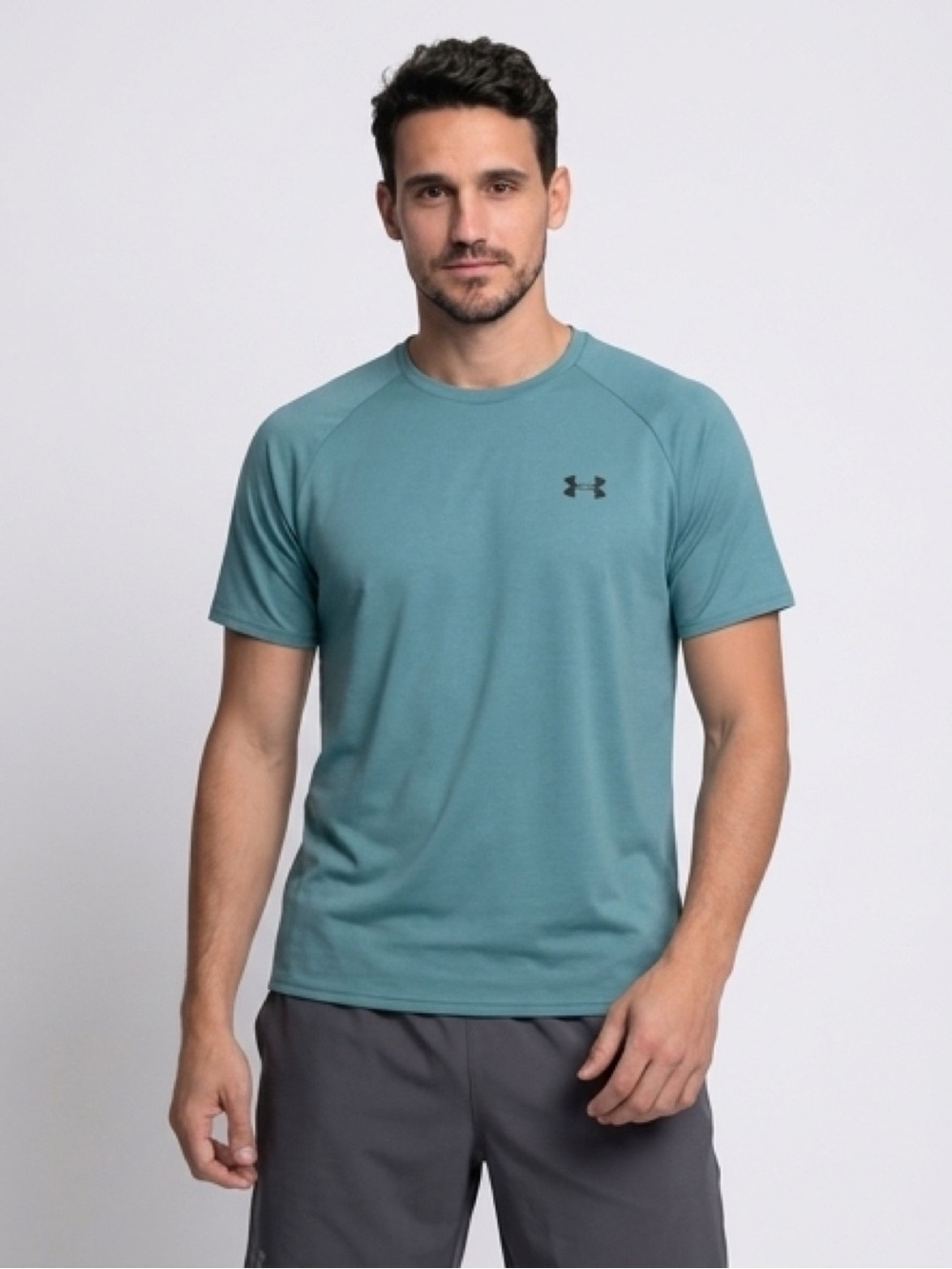 Men’s Under Armour shirt size large